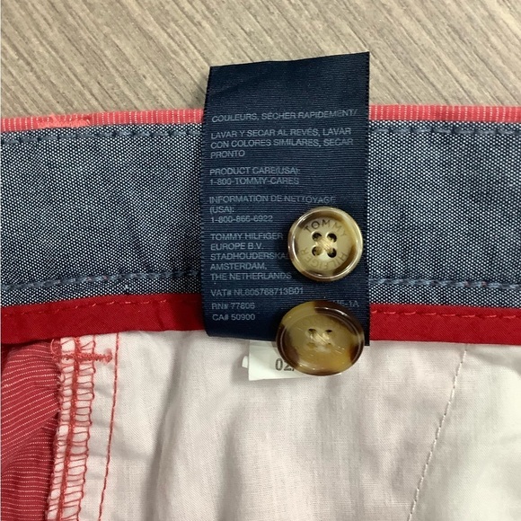 Men's Tommy Hilfiger 40 XL Khakis Chino Shorts Red Stretch Twill Classic Fit NWT - Picture 10 of 10